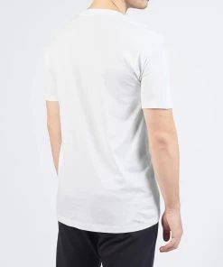 ONE Boxing Vs The World T Shirt -Boxing Store OBOXVXWORTEE WHT 1484 2000x1816 crop center eb45ccab 28c2 4d89 87df 42a3d8cb435b